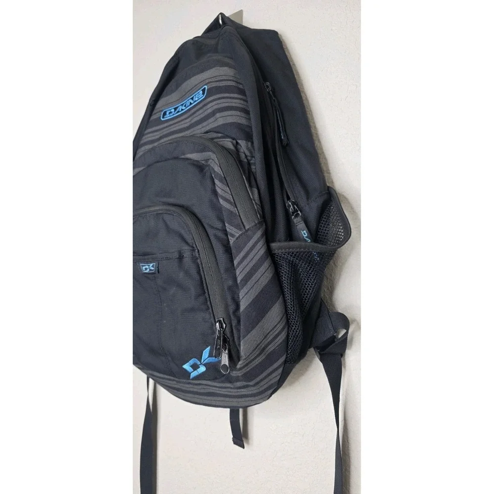 Dakine Campus 33L Backpack Black Blue Multi Pocket Zip Laptop Padding School